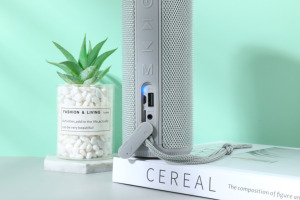 Draagbare draadloze speaker van textiel met acryl lens, draaiknop voor <span class=keywords><strong>volume</strong></span>-aanpassing, ondersteuning voor TWS, riemkoord, kolomvormig, geschikt voor buitengebruik - Product Image 5