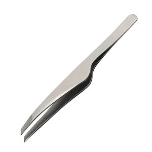 Pince à épiler professionnelle OEM en acier inoxydable de haute qualité, à pointe inclinée et aiguisée, personnalisable, pour la beauté et l'épilation - Product Image 1