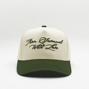 Casquette de baseball structurée à 5 panneaux, bicolore, personnalisée de qualité supérieure avec logo brodé « Avec amour » pour couple de mariés - Product Image 4