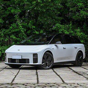 Li <span class=keywords><strong>Auto</strong></span> I6 2025 BEV, SUV familiare di medie dimensioni, sospensioni CDC, schermo posteriore da 21.4 pollici 2025 nuova <span class=keywords><strong>Auto</strong></span> Made in China - Product Image 1