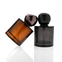 Beliebteste Glänzende Farbige Glas-Parfümflasche 30ml 50ml 100ml Parfümflasche mit Crimp-Hals und Runder Box