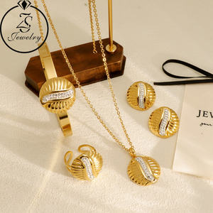 1個入りクリスタル女性用ジュエリーセットフェザーペンダントネックレスリングとイヤリング人気デザイナースタイル4個入りジュエリーセット - Product Image 3