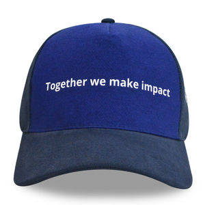 Casquettes 5 panneaux avec logo personnalisé, en coton, design bicolore avec fermeture arrière réglable - personnalisables pour les marques d'entreprise et scolaires - Product Image 1