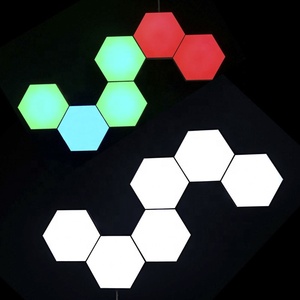 Lámpara de Pared Moderna de Acrílico Cuántico RGB de 6W, Táctil, con Control Remoto, Regulable, 2 Años de Garantía, Decorativa para Hogar y Oficina, Nocturna - Product Image 3