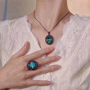 Conjunto de Joyería Ecológico de Moda, Chapado en Oro y Cobre, con Zirconia Verde de 15*20MM, Anillo y Colgante Antideslustre, Impermeable e Hipoalergénico - Product Image 6