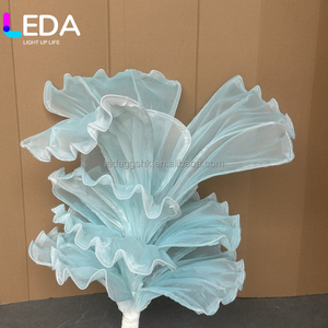 Centre de table LEDA personnalisé fait main, grande fleur géante en organza violet, fleurs artificielles géantes pour accessoires d'événements de mariage - Product Image 6