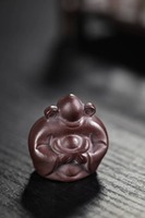 Ornement de théière en sable violet, fabriqué avec une grande expertise, de haute qualité