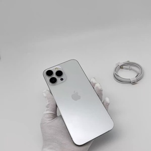 Venta al por Mayor de iPhone 13 Pro Max de Segunda Mano, Original Desbloqueado de Apple, 99% Nuevo, 128GB 256GB 512GB de Almacenamiento, Buen Estado, CDMA/LTE GSM/LTE/5G - Product Image 2