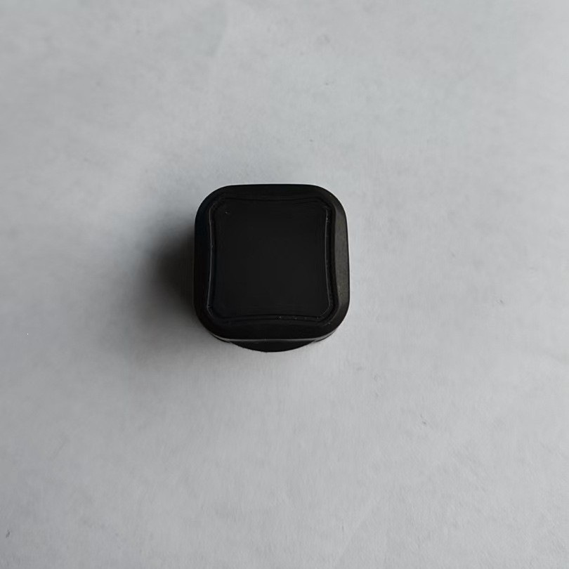 Un article noir (non emballé) [5000 articles par article]
