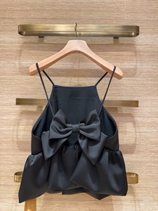 Top Halter Negro de Mujer, Corto, Cortavientos, Estilo Heiress, Espalda Descubierta, con Detalle de Lazo, Tirantes Finos, Sin Mangas - Product Image 6