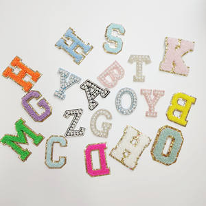 Lettres de l'alphabet multicolores 26 lettres, autocollantes, paillettes, chenille, broderie, patchs en forme de lettres, patchs en chenille - Product Image 3