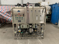 Système de concentration de liquides et de filtration d'eau par osmose inverse, capacité de 3500 L/heure, taux de dessalement de 98-99 %, pompe et moteur