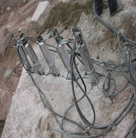 Tige de fractionnement de roche hydraulique Pierre de rupture de montagne Machine de concassage et de fractionnement de pieux