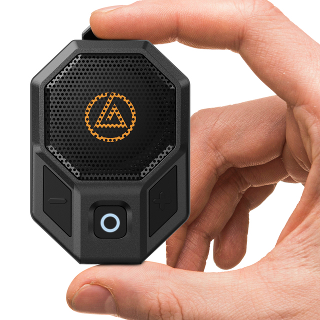 Factory Wholesale New Trend Mini Wireless Speaker IPX5 Waterproof Wearable Clip Hands-Free Calls Outdoor for 5.4 10 Hours