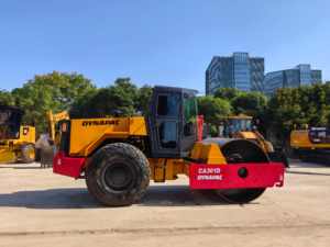 Rodillo Compactador Usado Dynapac CA301D de Un Solo Tambor en Stock - Product Image 4