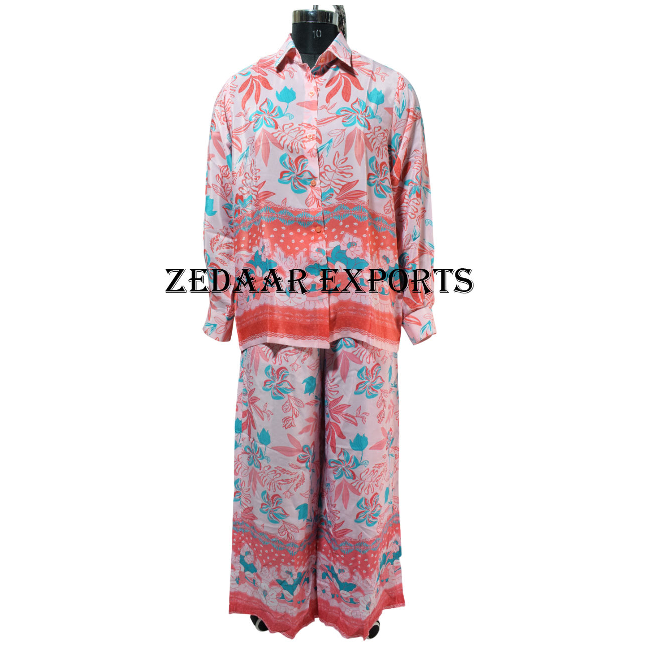 สีชมพูอ่อน