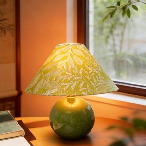 Lámpara de Mesa Estilo Vintage, Base de Cerámica Verde, Bombilla LED E27, Control de Interruptor, Ecológica, Decorativa, Luz Ambiental para Dormitorio - Product Image 3