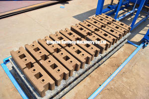 Mesin pembuat bata tanah liat DF10-10s mesin pembuat bata tanah mesin pembuat bata tanah tekanan kering mesin pembuat bata tanah liat - Product Image 5