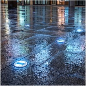 Borne de signalisation routière solaire <span class=keywords><strong>LED</strong></span> innovante en aluminium moulé, robuste et à profil bas, pour les passages à niveaux - Product Image 2