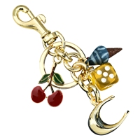 Breloque de sac en forme de cœur rouge scintillant avec logo C, pendentif arc-en-ciel plaqué or, porte-clés pour femmes, accessoires de sac à main
