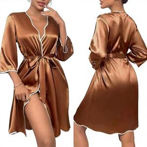 Sfy-y5123 Nuevo Diseño de Lujo, Bata de Satén de Verano con Borde Ondulado, Kimono de Manga Larga con Cinturón, Bata de Baño para el Hogar, Pijama Sexy con Logotipo Frontal - Product Image 1