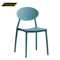 Meubles d'usine en gros dîner de cafétéria exclusif PP chaise moderne noir pas cher restaurant chaises de salle à manger en plastique