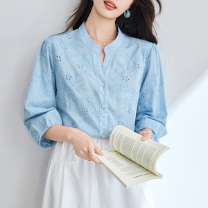Camisa de Manga Tres Cuartos con Cuello en V y Bordado Calado para <span class=keywords><strong>Mujer</strong></span>, Nueva Colección 2026, Top Elegante y Sencillo de Algodón Puro - Product Image 1