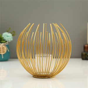 Vente en gros d'ornements personnalisés, chandeliers en acier inoxydable, accessoires de table à manger, décorations de <span class=keywords><strong>mariage</strong></span>, décorations religieuses de Pâques - Product Image 3