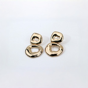 Pendientes de aro irregulares, joyería geométrica para las orejas, para fiesta, boda, regalo - Product Image 1