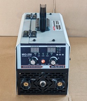 Machine à souder MIG 250 110V/220V 6,5 kg 3-en-1 pour micro-fil et électrode.
