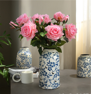 Fleur Artificielle Hydratante au Toucher Naturel, Rose Joyeuse, Décoration Artistique Moderne pour Salon et Entrée, Composition Florale - Product Image 3