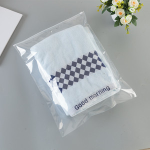Bolsa de Camiseta Personalizada con Impresión, Material PE, Materiales Reciclados, Empaque Esmerilado para Uso en Supermercados - Product Image 5
