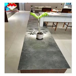 Calacatta เคาน์เตอร์หินควอตซ์เทียมสีขาวเคลือบเงาหินควอตซ์สีเทาเคาน์เตอร์ครัวเกาะ - Product Image 1