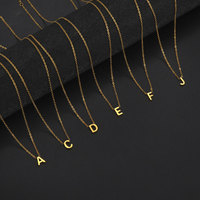 Collier pendentif 26 lettres en acier inoxydable, chaîne à maillons, plaqué or inaltérable, unisexe, tendance, pour anniversaires chrétiens