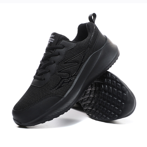 Chaussures de course pour hommes grande taille, respirantes, en maille, légères, semelle EVA souple, style printemps-été, vente en gros - Product Image 4