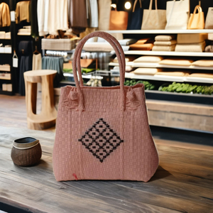 ถุงพลาสติกทอของผู้หญิงทำด้วยมือเป็นมิตรกับสิ่งแวดล้อมและสีสดใส-ทำจากวัสดุรีไซเคิลเครื่องแต่งกายตามสั่ง - Product Image 3