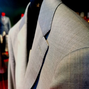 Costume de mariage et d'affaires 2 pièces gris clair, <span class=keywords><strong>style</strong></span> italien, coupe ajustée, semi-entoilé, lavable en machine, facile à porter - Product Image 3