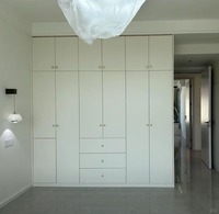 Armoire autoportante minimaliste moderne avec étagères réglables, écologique et gain de place, meubles de maison