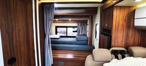 Autocaravana Usada en Venta, Modelo C533, Transmisión Automática, Económica, a Bajo Precio, Motor Diésel 3.0T - Product Image 4