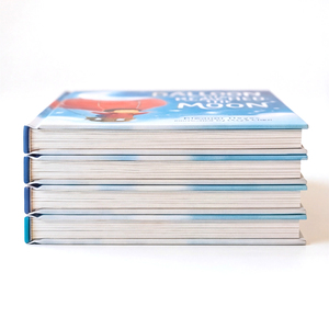 Livre d'<span class=keywords><strong>histoires</strong></span> <span class=keywords><strong>pour</strong></span> enfants personnalisé à couverture rigide, impression numérique sur papier d'art - Le ballon atterrit sur la Lune, lecture du soir inspirante <span class=keywords><strong>pour</strong></span> les enfants - Product Image 3