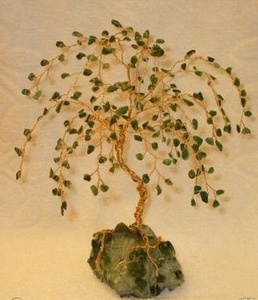 Life <b>Tree</b> green aventurine gemstone <b>crystal</b> healing Carved Figurine Solar <b>Tree</b> Art Decoration Gifts - Product Image 1