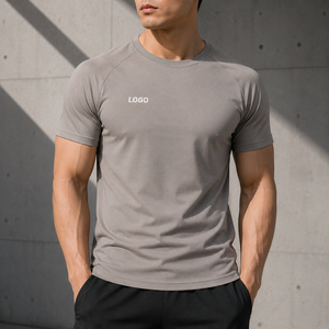 Camiseta de Cuello Redondo para Hombre con Logotipo Personalizado, Manga Corta, Color Sólido, Tejido Transpirable, Servicio de Impresión de Marca Privada OEM ODM - Product Image 4