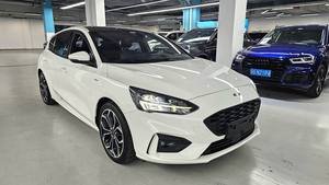 <span class=keywords><strong>Ford</strong></span> <span class=keywords><strong>Focus</strong></span> <span class=keywords><strong>ST</strong></span> Line 2020 1.5L Turbo Automatique Sport Hatchback, papiers complets à <span class=keywords><strong>vendre</strong></span>, Sport Hatchback, papiers complets - Product Image 2