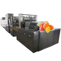 Boîte de production de bonbons, gelée d'enveloppement de sucre à la vitamine automatique, moule gomme ours, gelée de fabrication de bonbons, ligne de production