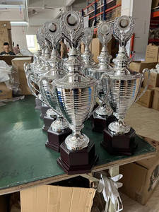 Trofeo produttore all'ingrosso personalizzato OEM metallo premio sportivo coppa d'oro <span class=keywords><strong>arsenale</strong></span> trofeo - Product Image 6