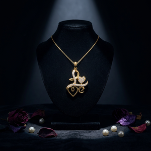 Pendentif Cœur en Argent 925 avec Diamant de Laboratoire et Calligraphie Arabe, Personnalisé, Certifié IGI, Bijou de Luxe, Cadeau Idéal pour Fête - Product Image 4