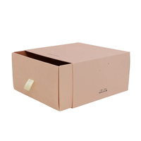Ensemble de sous-vêtements en rose avec impression personnalisée Tiroir cadeau Carton ondulé recyclé avec conception à fente Laminage et gaufrage mats