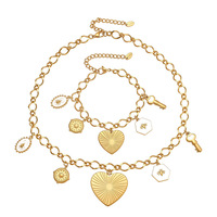 Ensemble de bijoux en acier inoxydable plaqué or 18 carats PVD, collier et bracelet multi-accessoires en forme de cœur, vente en gros