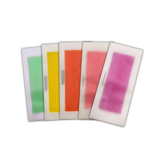 Marque privée 9X18Cm <span class=keywords><strong>Bande</strong></span> <span class=keywords><strong>de</strong></span> <span class=keywords><strong>cire</strong></span> <span class=keywords><strong>froide</strong></span> Papier <span class=keywords><strong>de</strong></span> <span class=keywords><strong>cire</strong></span> Bandes <span class=keywords><strong>de</strong></span> <span class=keywords><strong>cire</strong></span> d'épilation pour tous les types <span class=keywords><strong>de</strong></span> peau - Product Image 1