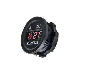 Thermomètre et Voltmètre de Voiture à Double Affichage DC 12-24V, Ignifuge, pour Utilisation Globale - Product Image 1